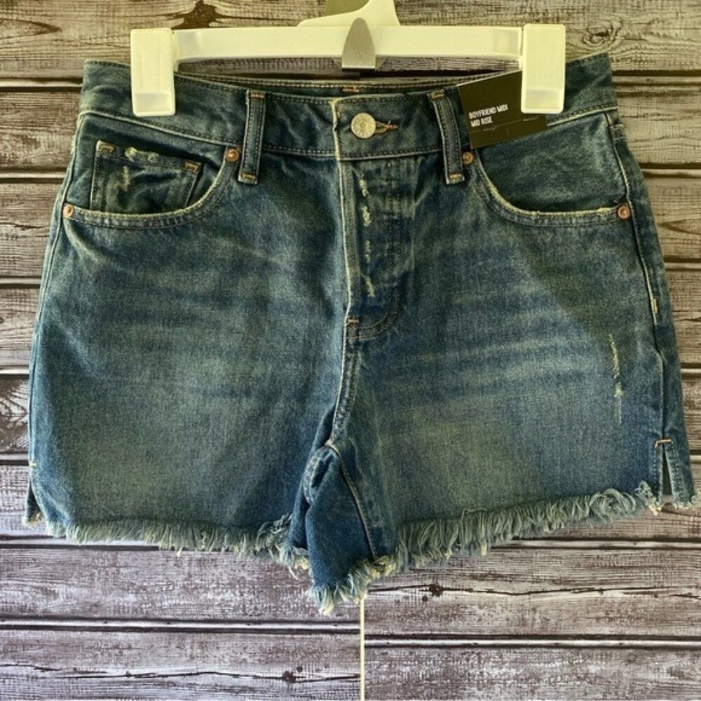 NWT Express Women's Boyfriend Midi Mid-Rise Button-Fly Jean Shorts Size 2